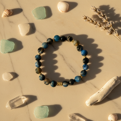 Black Line Agate Lifestyle
