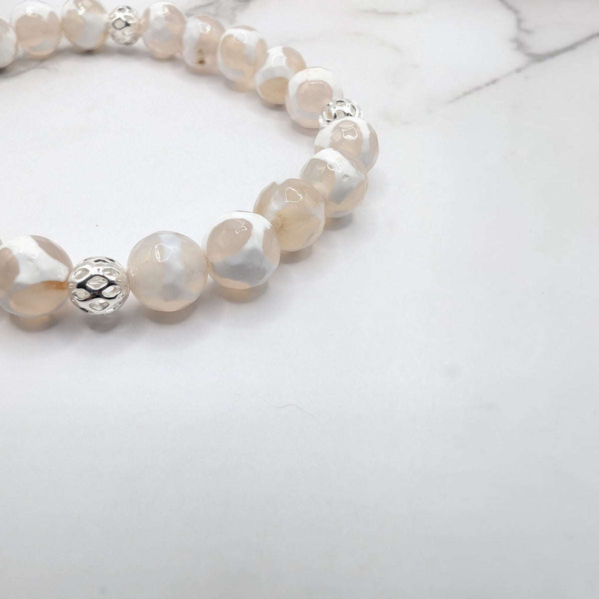 Tibetan Dzi-style Agate Bracelet — White & Silver Filigree